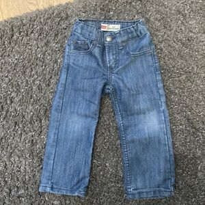 Levi’s toddler 2T Jeans GUC